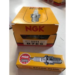 CAJA DE 10 BUJÍAS NGK BP6HS