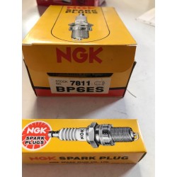 CAJA DE 10 BUJÍAS NGK BP6ES