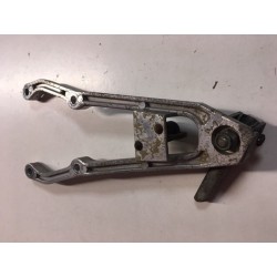 JUEGO ESTRIBERAS TRASERAS GILERA KZ 125