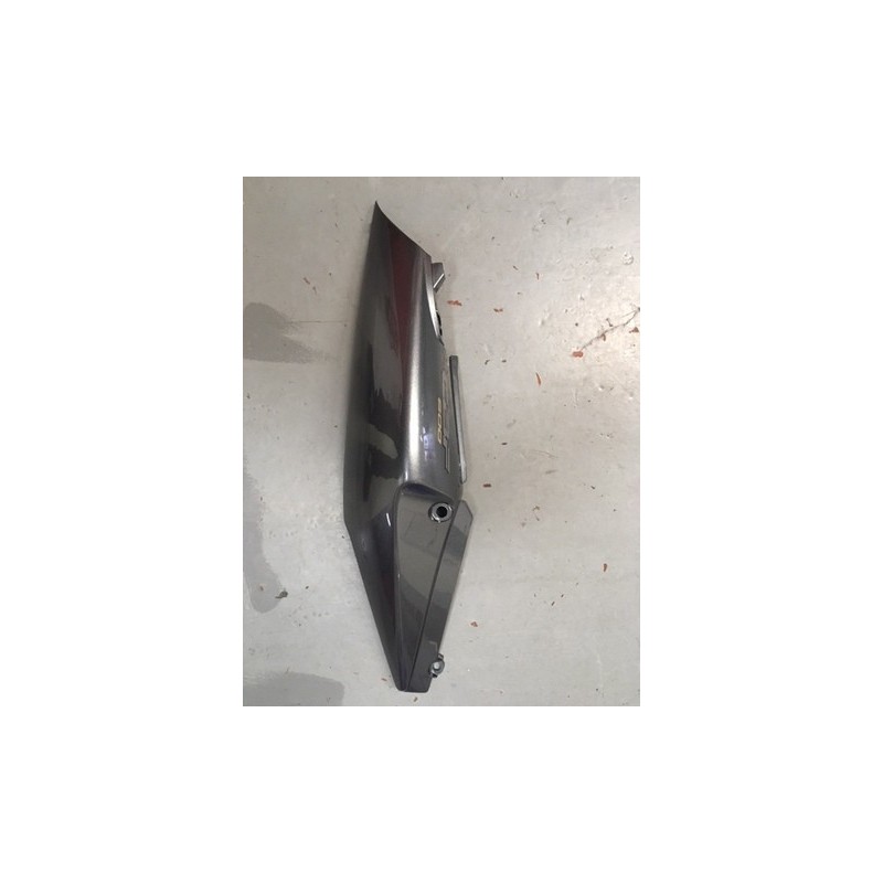 TAPA TRASERA DERECHA HONDA CBF 600