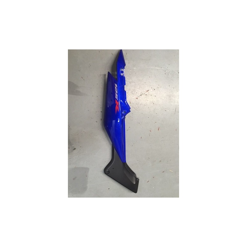 TAPA LATERAL DERECHA DE HONDA CBR 125 DE SEGUNDA MANO