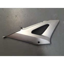 Tapa lateral derecha Honda CBF 250 de segunda mano