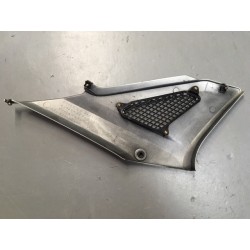 Tapa lateral izquierda de Honda CBF 250 de segunda mano