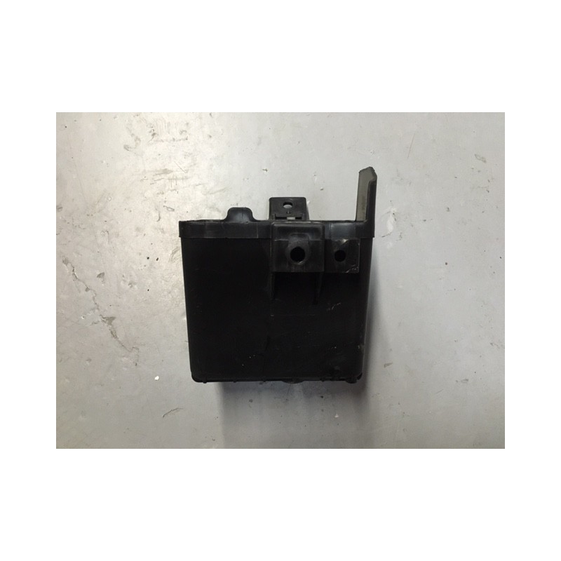 Caja de batería de Honda Vision 110 2014 de segunda mano