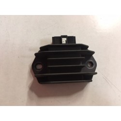 Regulador de Honda Vision 110 2014 de segunda mano