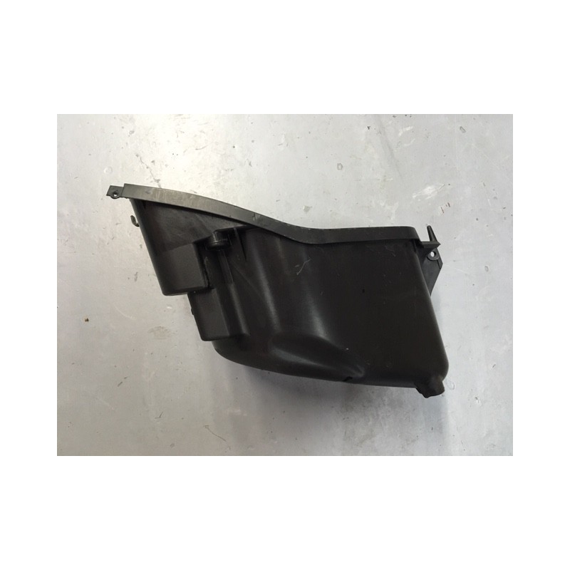 Cofre bajo asiento de Honda Vision 110 2014 de segunda mano