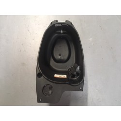 Cofre bajo asiento de Honda Vision 110 2017 de segunda mano