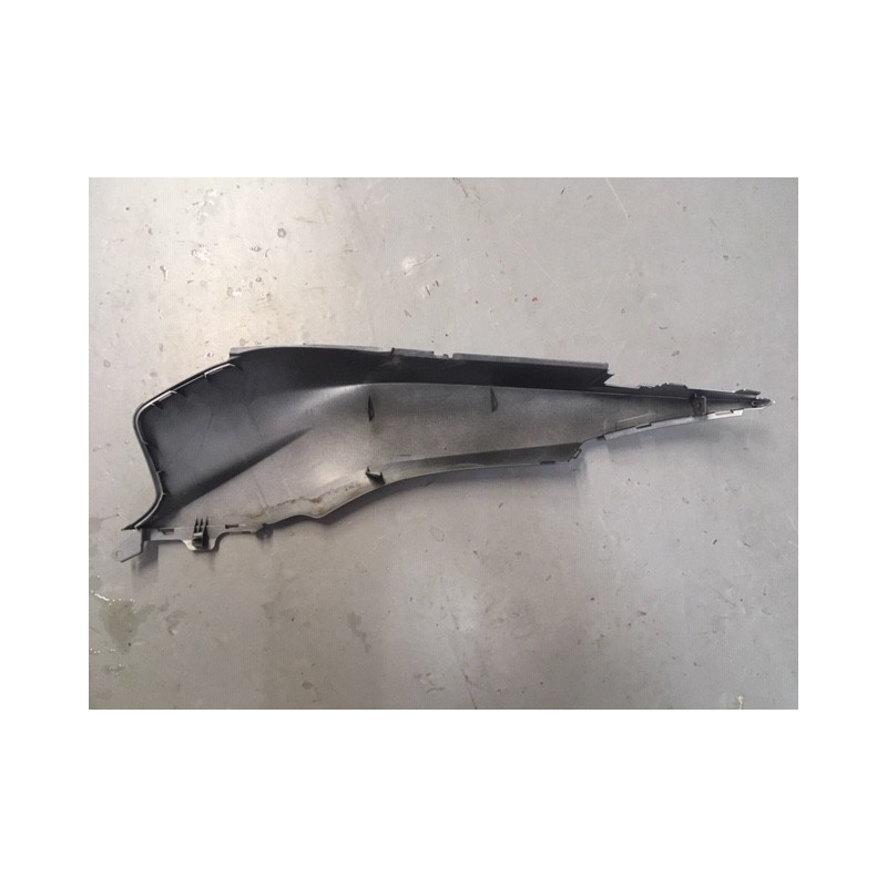 Tapa lateral derecha de Honda Vision 110 2017 de segunda mano