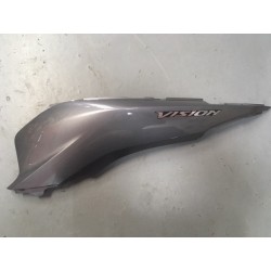 Tapa lateral izquierda de Honda Vision 110 2017 de segunda mano