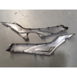 Tapas inferiores laterales de Honda Vision 110 2017 de segunda mano