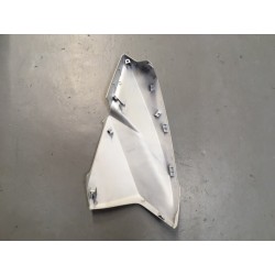 Tapa lateral izquierda de Honda Forza 125 2017 de segunda mano