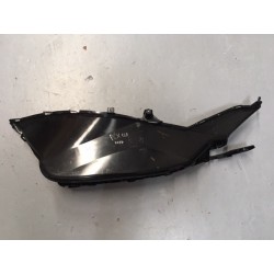 Tapa lateral derecha de Honda PCX 125 2015 de segunda mano
