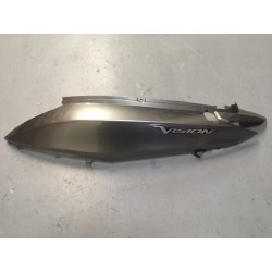 Tapa lateral izquierda de Honda Vision 110 2015 de segunda mano