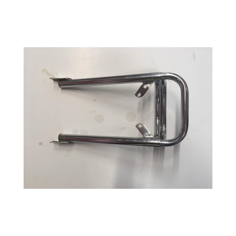 Porta bultos cromado de moto clásica