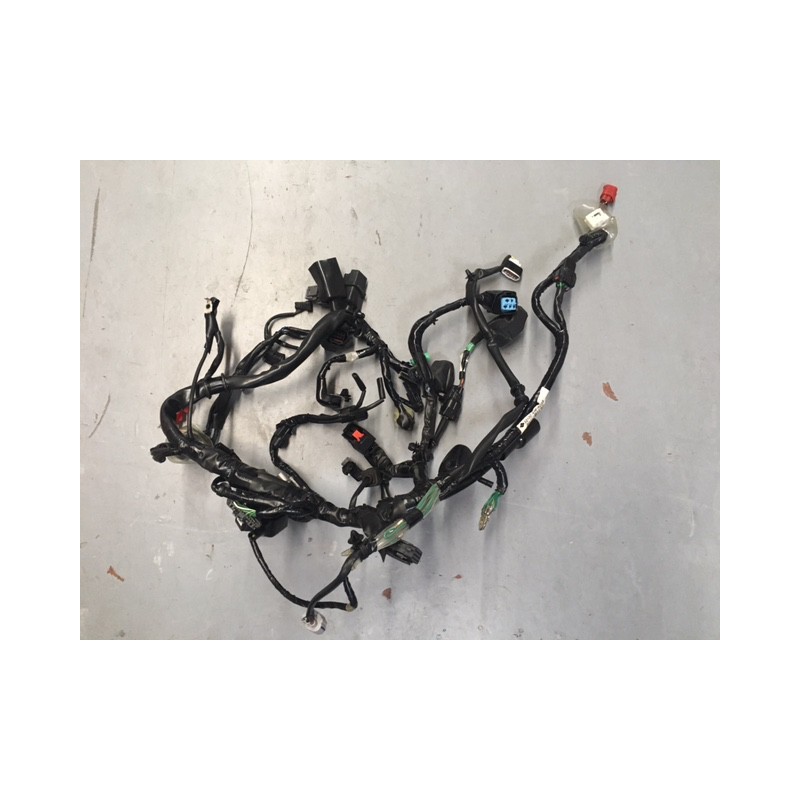 Instalación eléctrica Honda CB 125 R 2018 de segunda mano