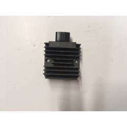 Regulador de corriente de Honda CB 125 R 2018 de segunda mano