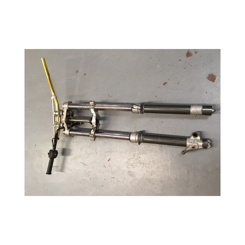 Horquilla completa de Husqvarna H7 600 2000 de segunda mano