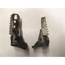 Estribos de Husqvarna H7 600 2000 de segunda mano