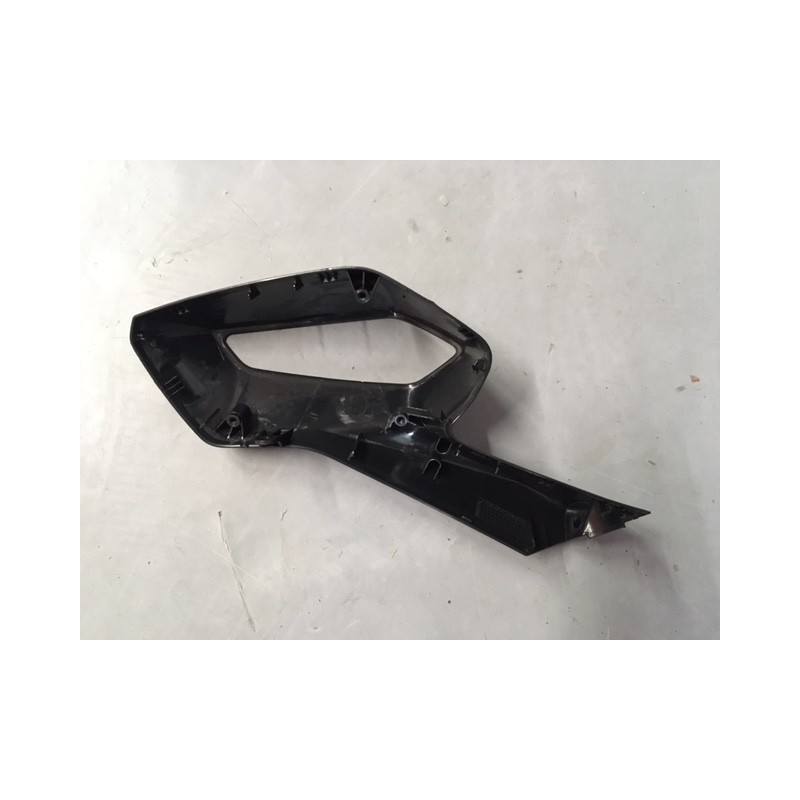 Tapa exterior retrovisor izquierdo de Honda Forza 125 2021 de segunda mano