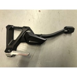 Estribo izquierdo Honda NT 1100 2022 de segunda mano